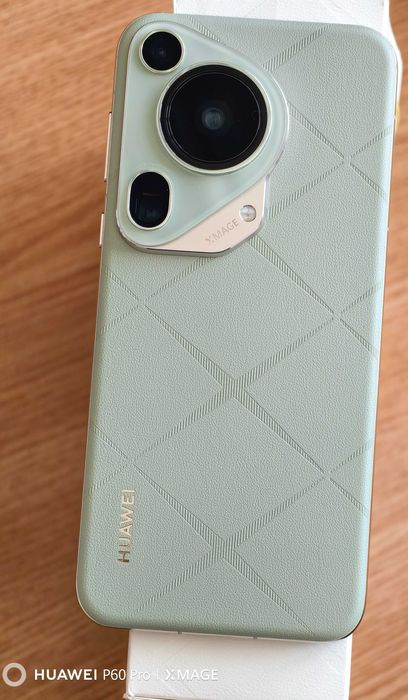Huawei Pura 70 Ultra, nou, garantie 12 luni, full box