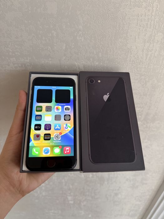 IPhone 8/64Gb - В отличном состоянии