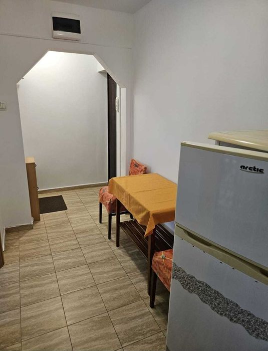 Închiriez apartament 2 camere,semidecomandat,Craiova-Brazda lui Novac