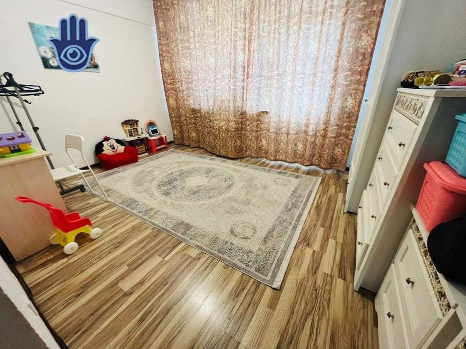 Продается квартира 4 комнатная