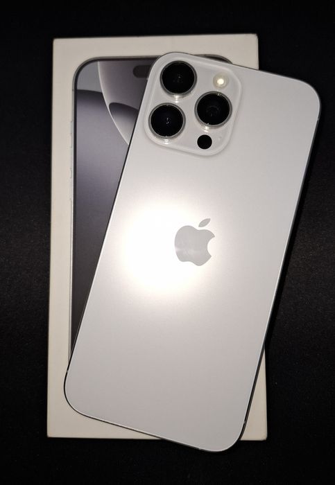 Продам iPhone 16 pro max