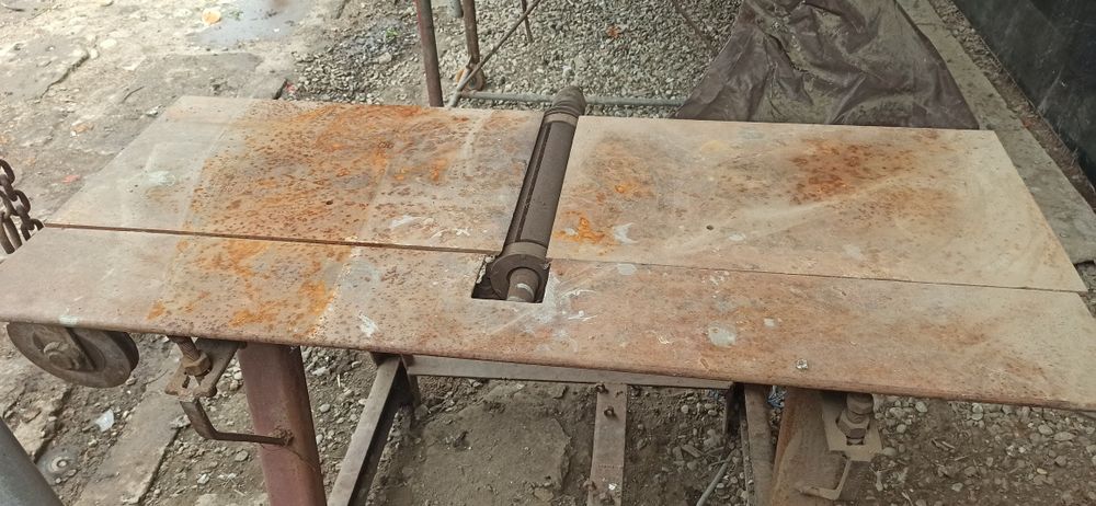 Vând abric 300 de mm