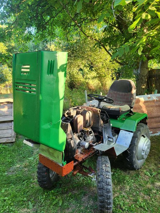 Трактор Беларус МТЗ (МТ-12)