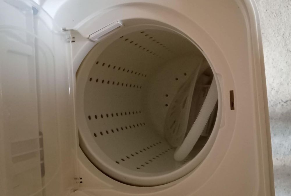 Masina de spalat cu storcător separat