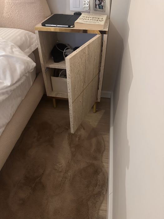 Set 2 noptiere premium- design modern cu textura de piatra si detalii