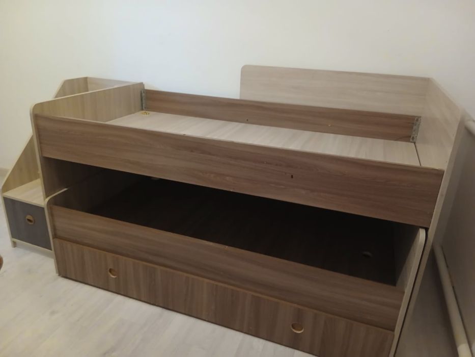 Продам детскую кровать
