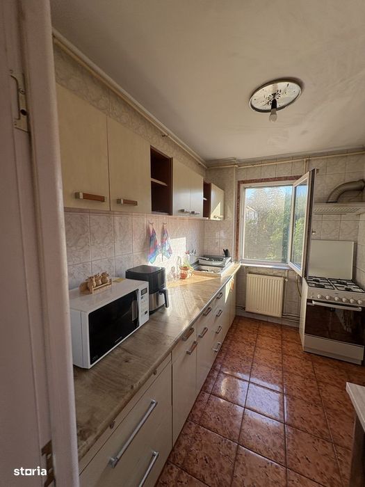 Apartament 2 camere zona Astra ,str Saturn