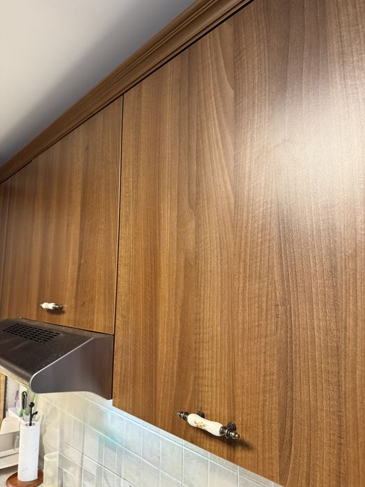 Кухня   без електроуреди