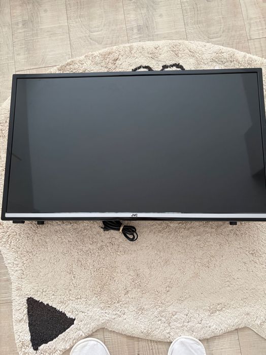 JVC LT-32V250 – 32-инчов LED телевизор.