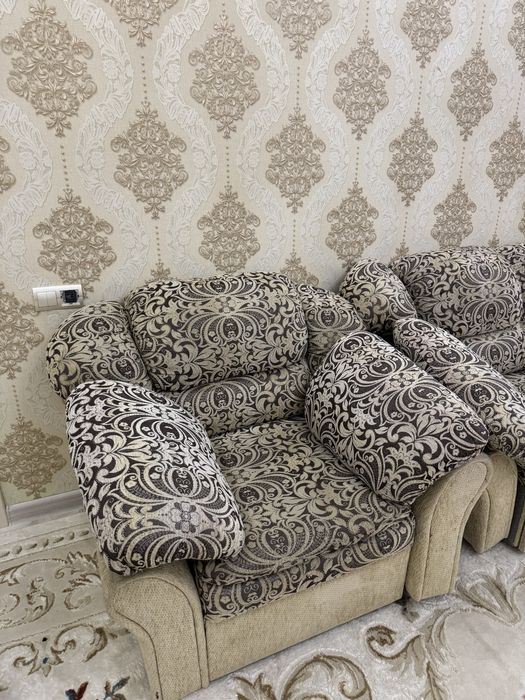 Диван с креслами