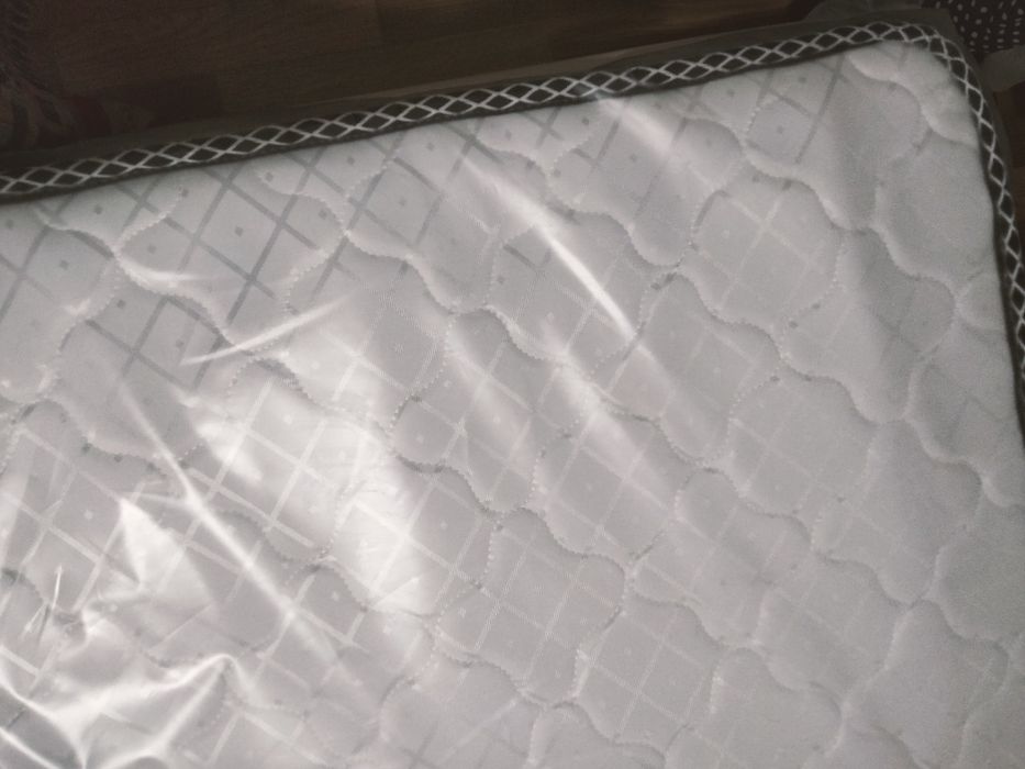 Продам новый матрас 160×200 — в упаковке!