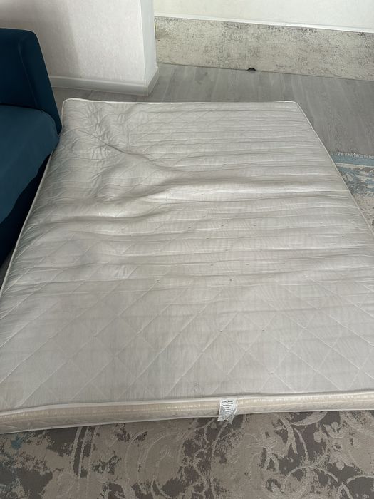 Отдам матрас 160*200