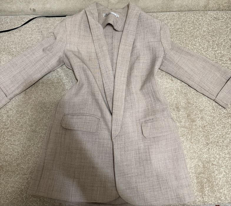 Пиджак размер М +карсет в порарок