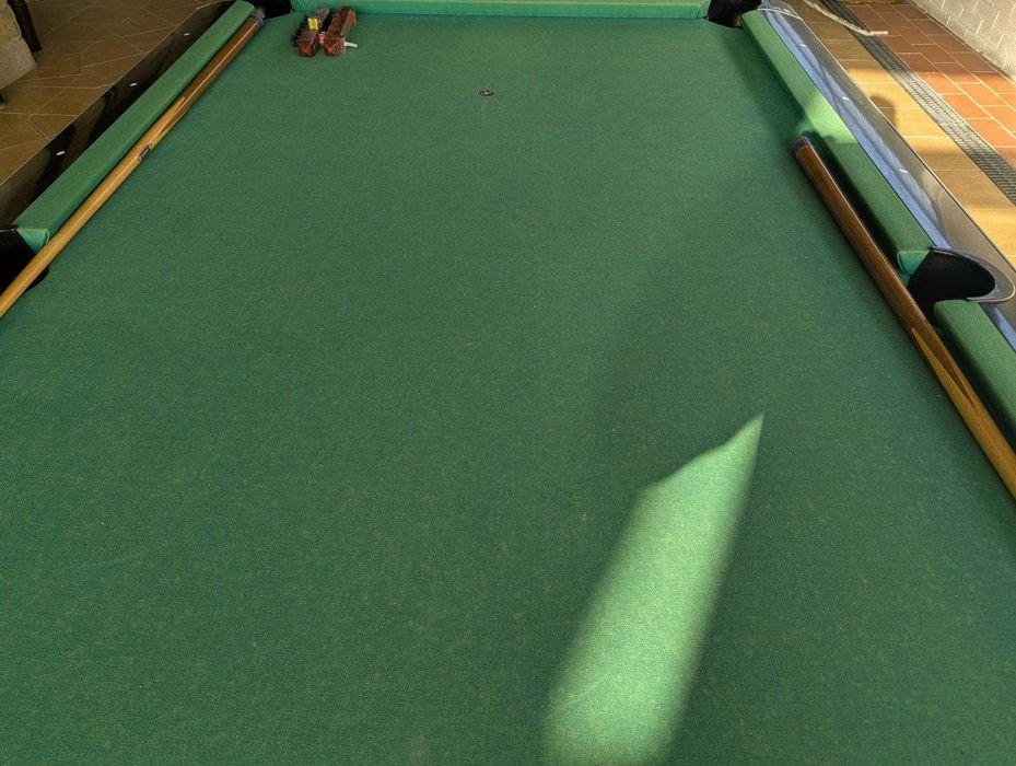 Билярдна маса- 8 фута, употребявана