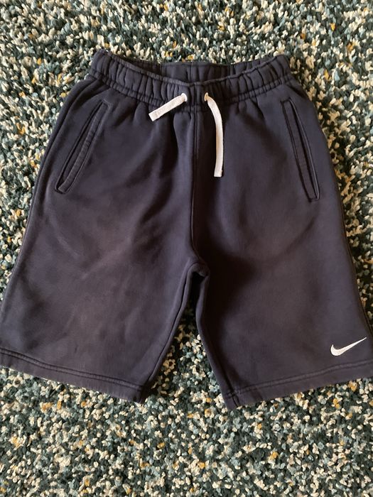Vand pantaloni scrurti