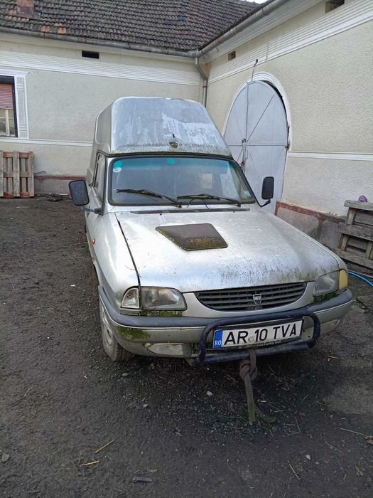 Vând Dacia Papuc, anul fabricației 2003, culoare GRI, locuri 5