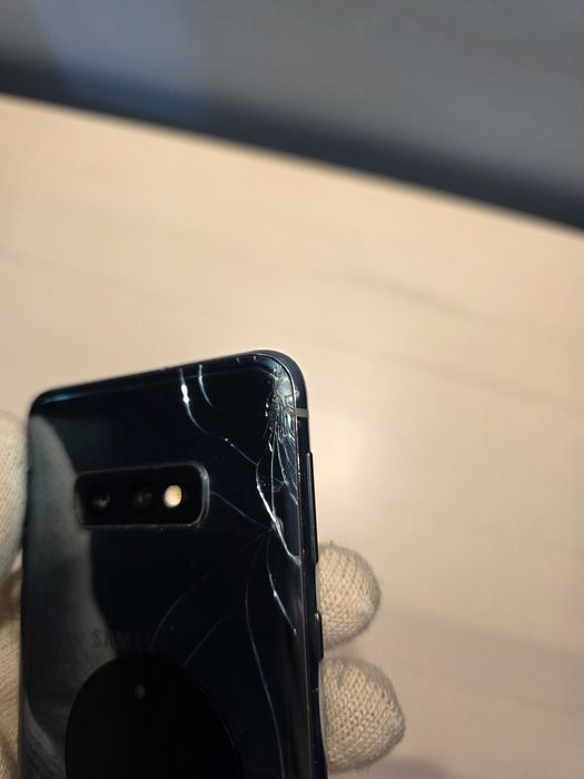 Samsung S10e рабочий