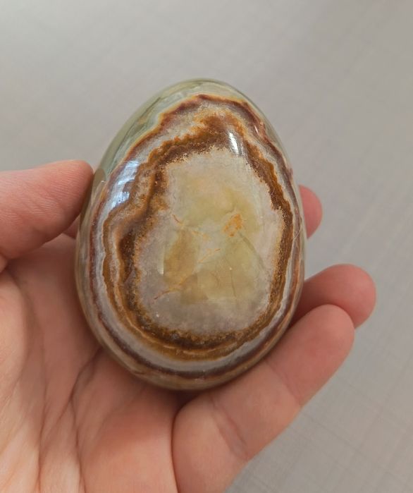 Яйце от полиран оникс