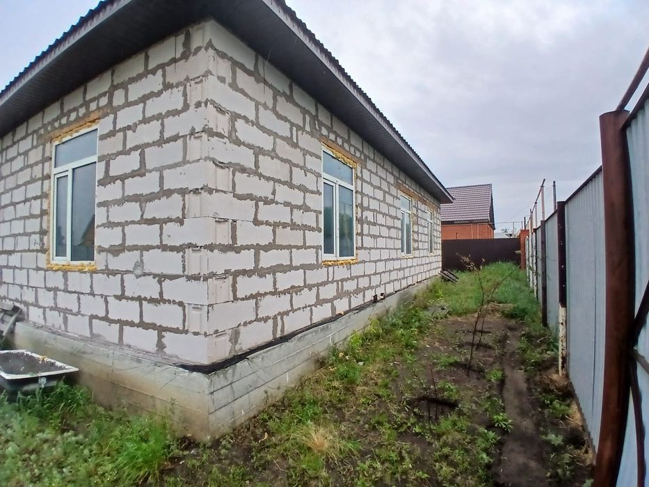 Продам дом. Находится в Садчиковке.
