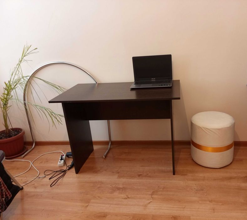 Стол для компьютера