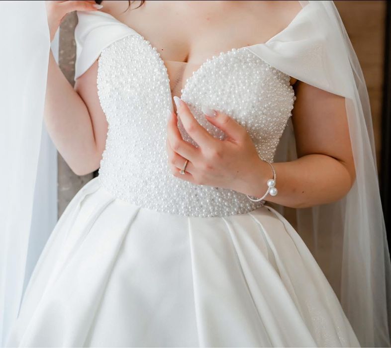 Vand rochie de mireasa