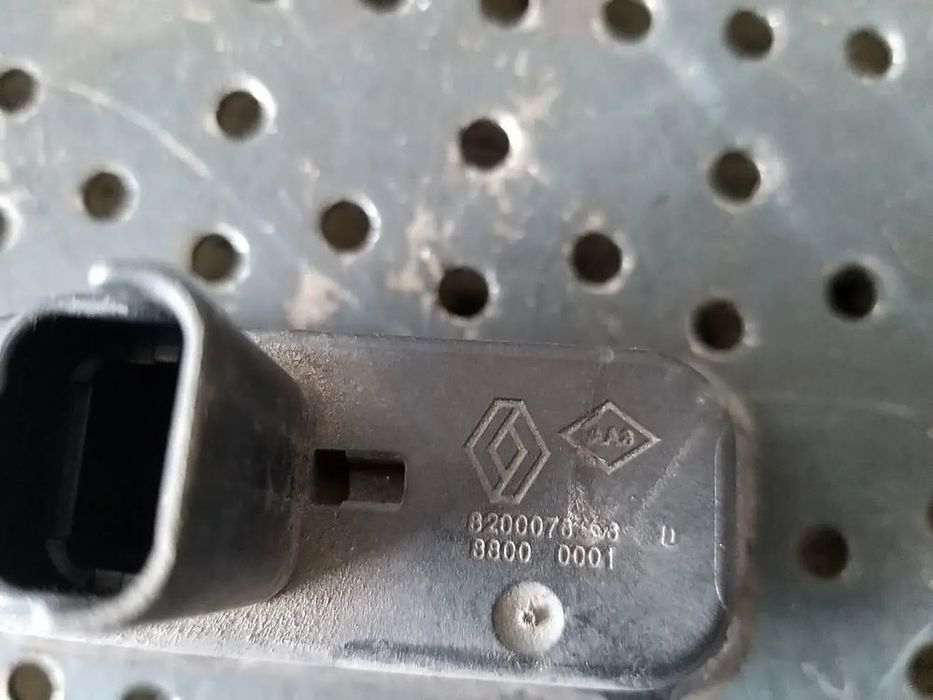 Switch deschidere haion renault megane 3 88000001