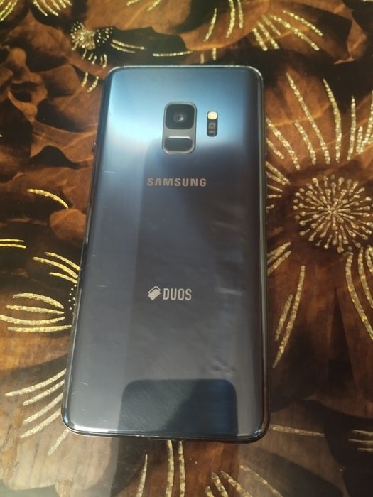 Vând Samsung S 9