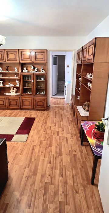 Inchiriez apartament 2 camere Craiovita Noua chirie de inchiriat scoala lidl