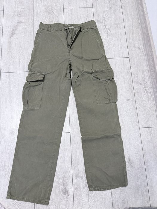 Карго панталони в бежов, тъмно зелен и сив цвят