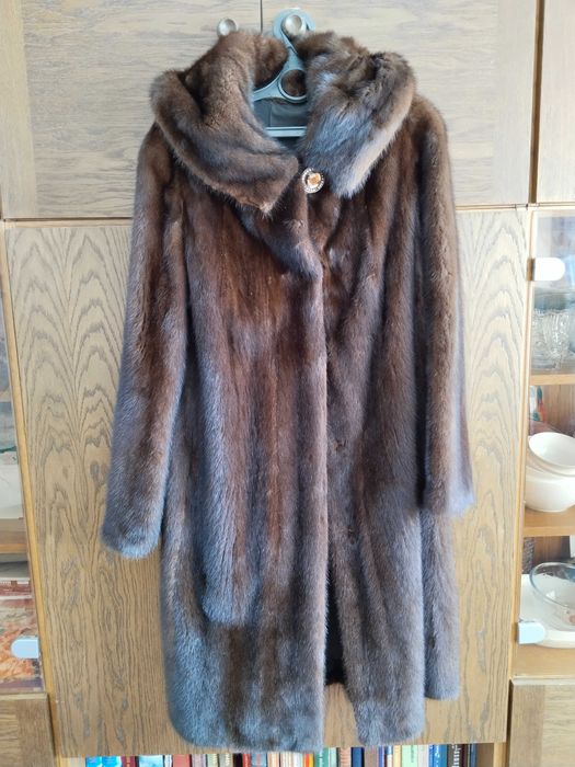 Норковая шуба с капюшоном