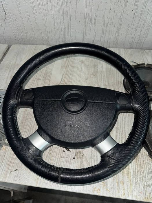 Gentra lasetti uchun zavod kalonka,rul va magnitafon