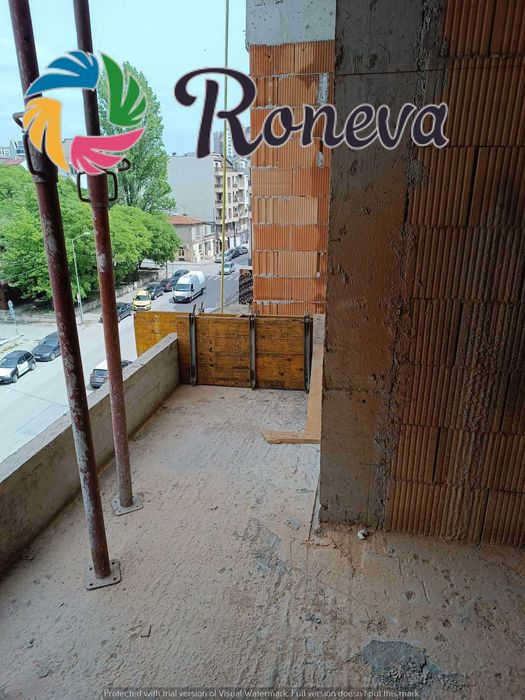 Тристаен  слънчев тухлен апартамент