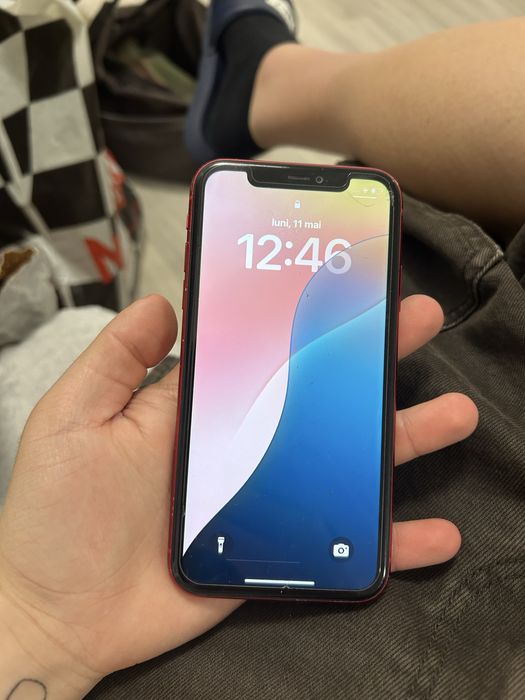 iphone 11 rosu 64gb