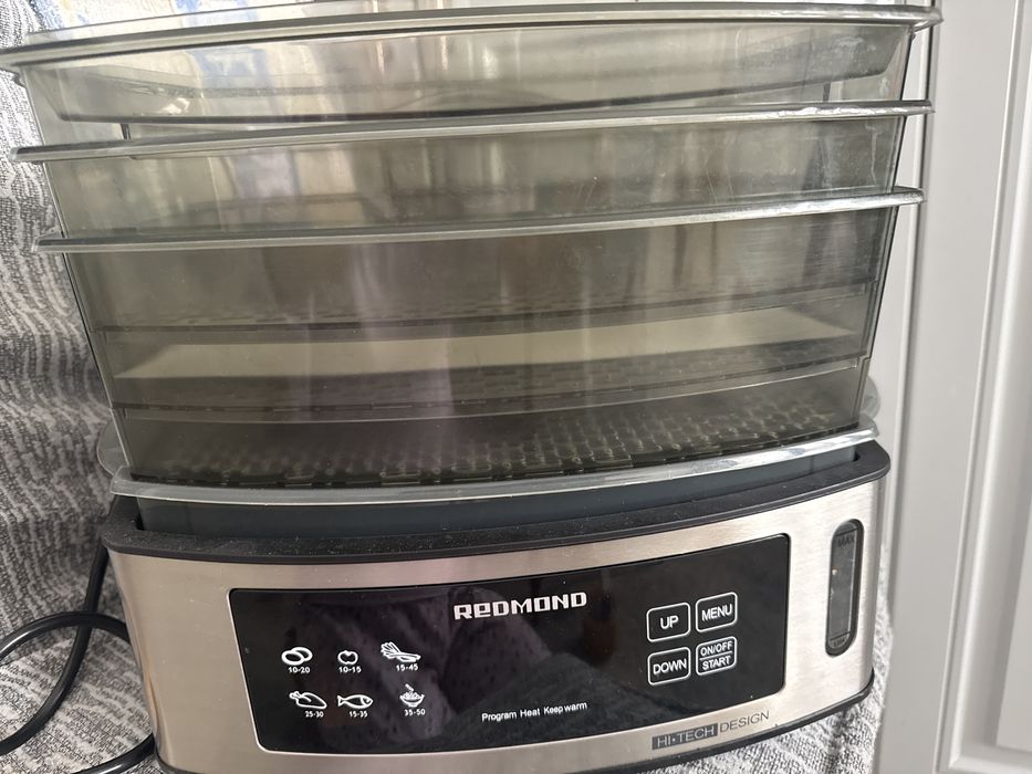 Пароварка Redmond