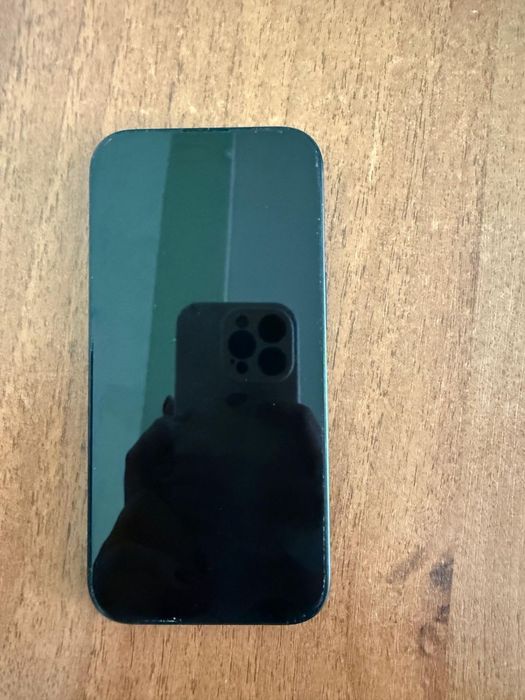 Айфон 15 в хорошем состоянии