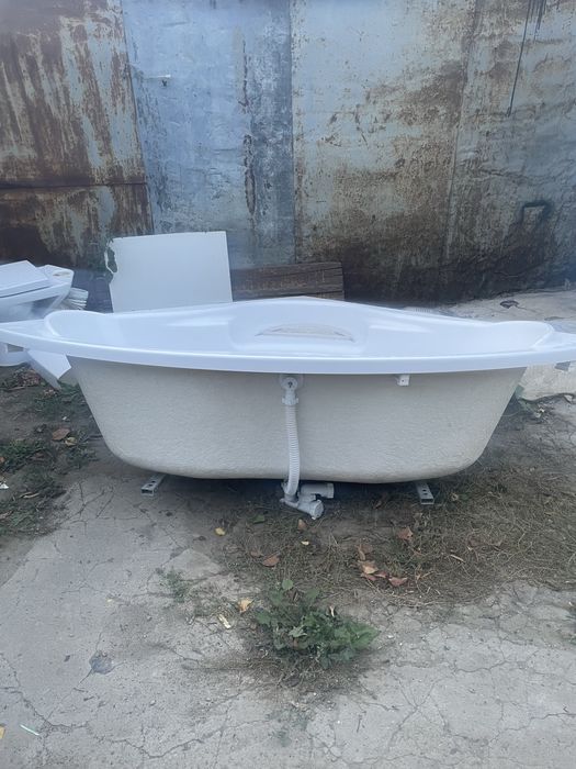 Продам ванна и унитаз б/у