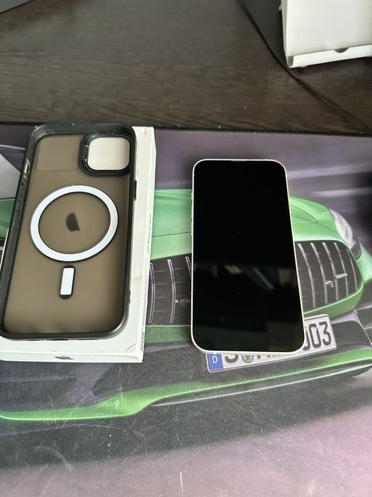 Продам Iphone 13, 77 АКБ, белый, 128 гб