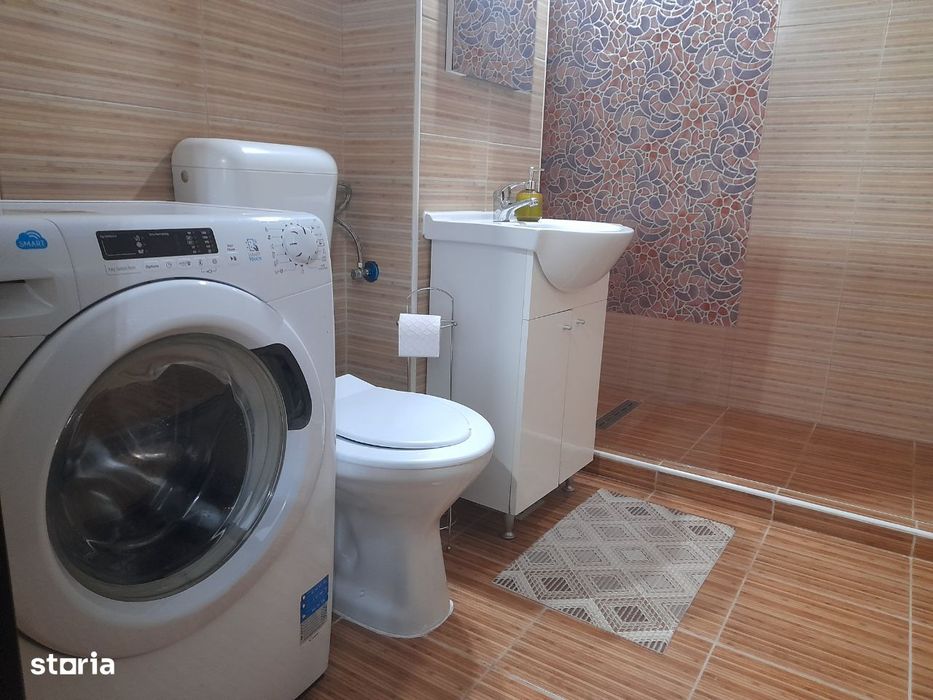 Închiriez garsonieră Sânpetru cu loc de parcare