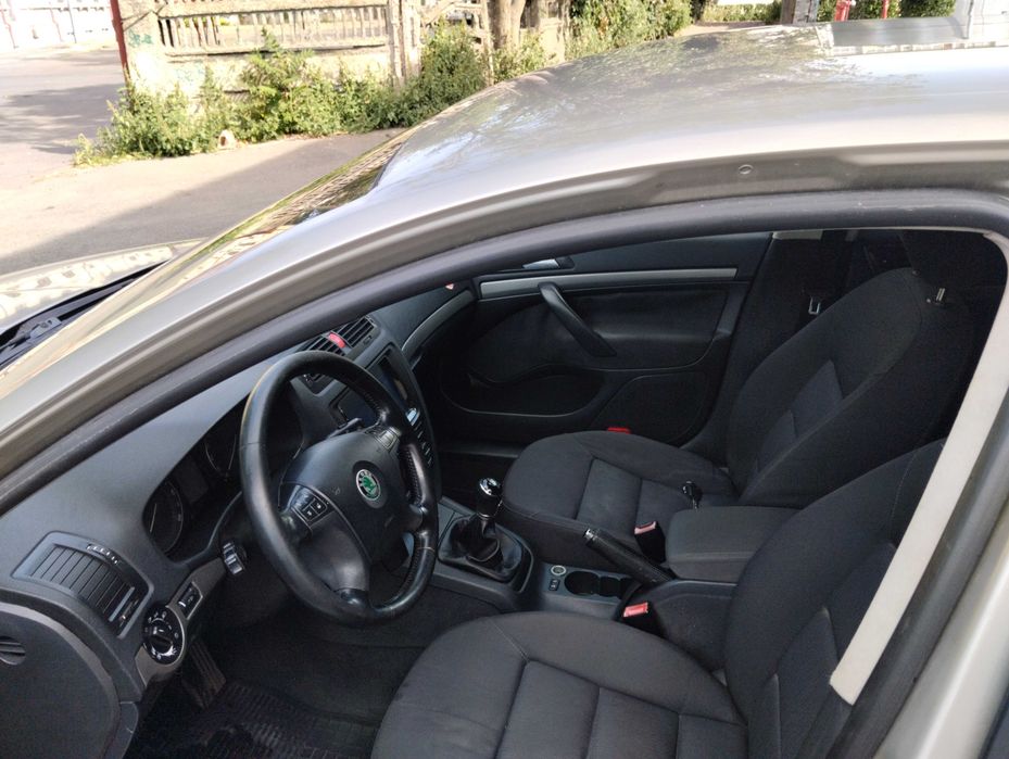 SKODA Octavia 2009 — imagine 4