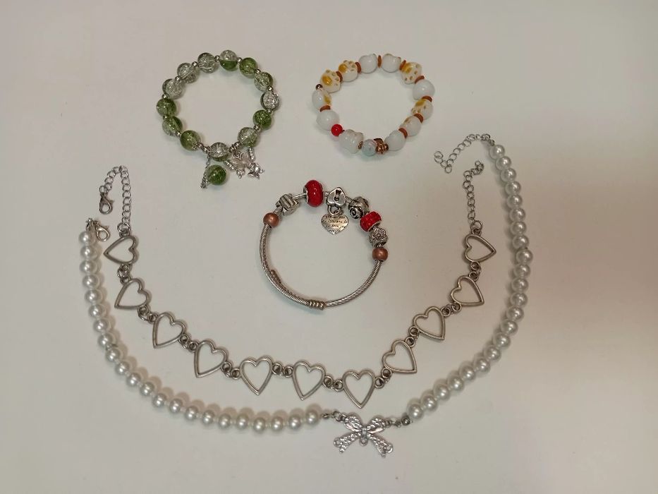 браслеты и чокеры поштучно