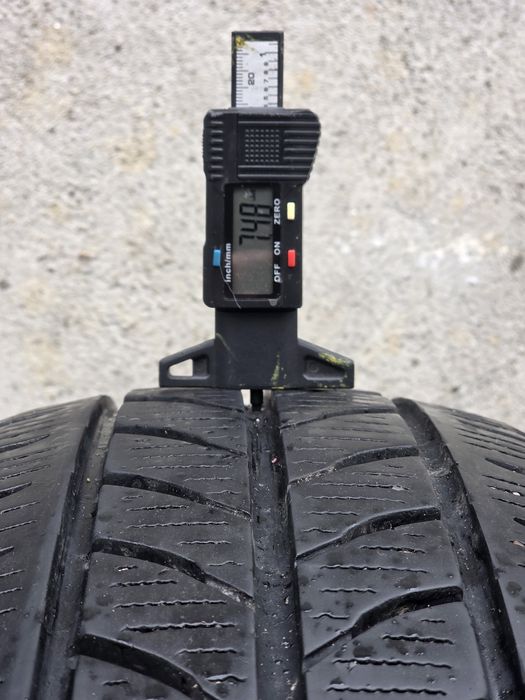 Vând  două anvelope all season yokohama 205 65 16c dot 2324