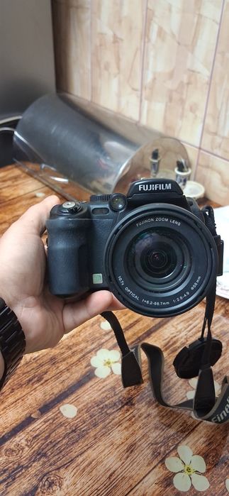 Aparat foto fujifilm finepix s9600