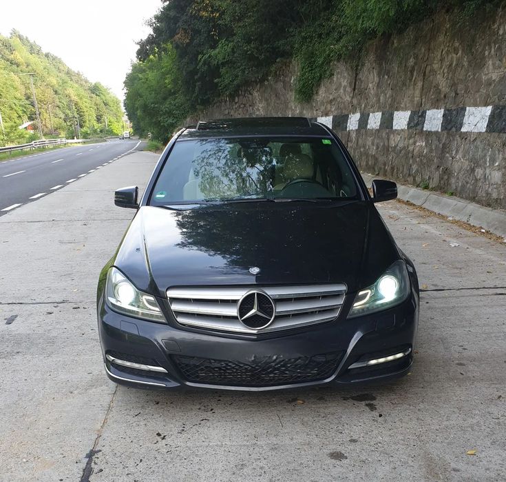 Mercedes-Benz C Motor 2.2  204 hp Biturbo Tracţiune integrală (4x4) 7 trepte, cutie au
