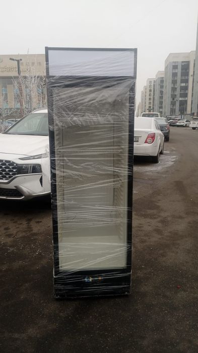 Холодильник витринный