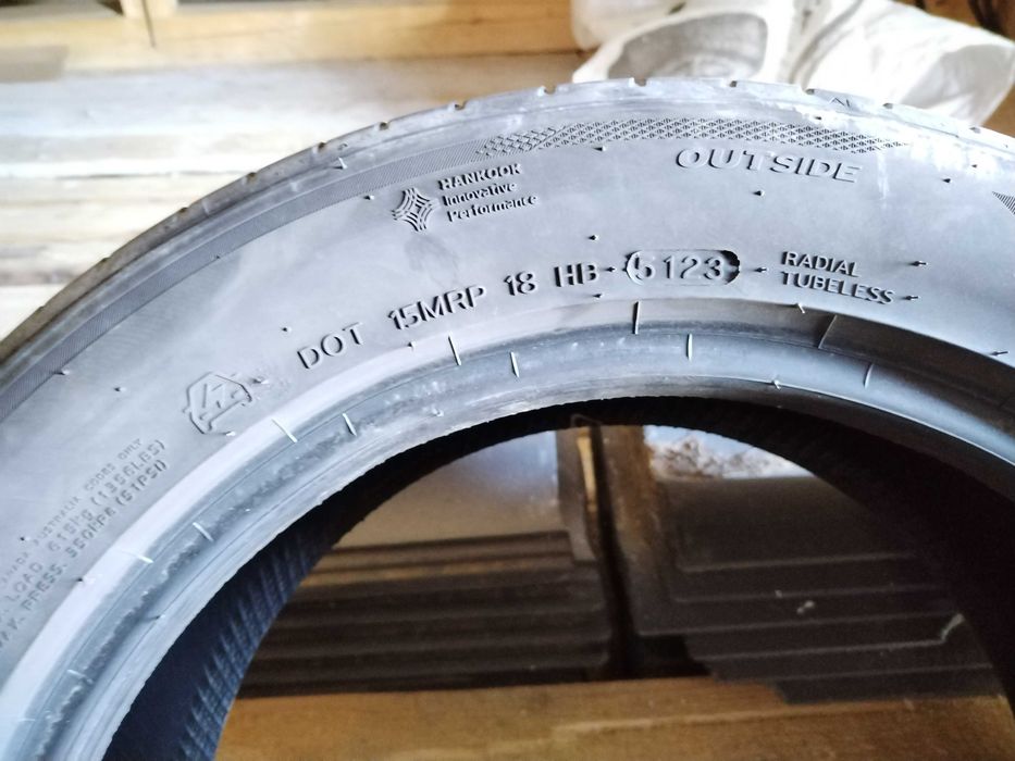 Vând 2 cauciucuri de vară Hankook Ventus Prime4 în stare foarte bună 205/55 R16  dot 2023