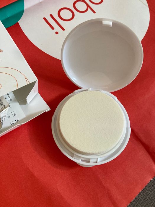 Минерална крем - пудра Аvene, G. Armani