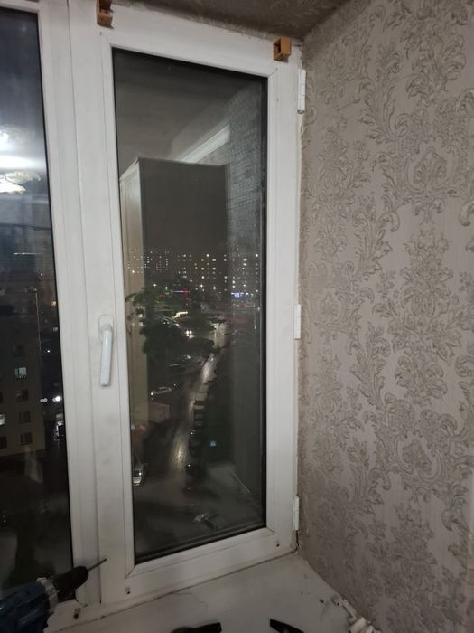 Профессиональный ремонт пластиковых окон.