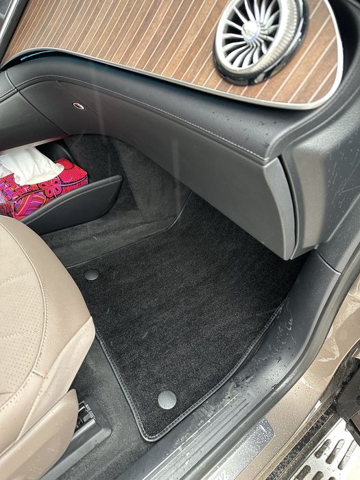 2D polik / коврики для Mercedes EQE SUV из ковролана