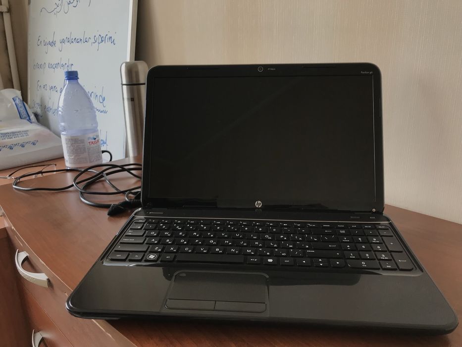 Ноутбук hp в хорошем состоянии.