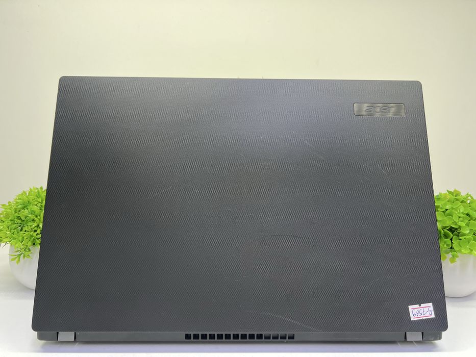 Acer Travel Mate core i5-12